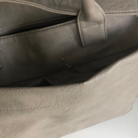 Honest company diaper bag